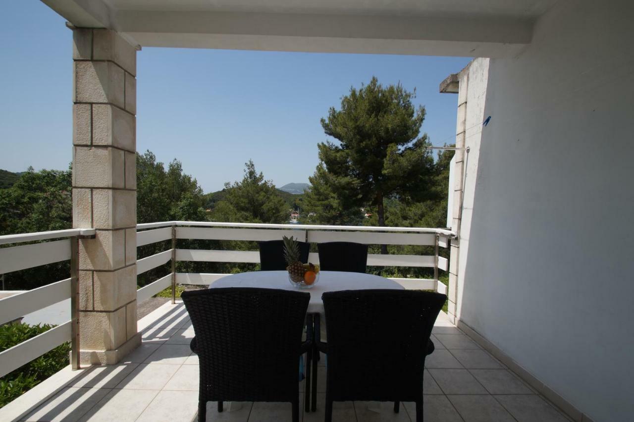 Vita Apartments Zrnovo Exterior photo