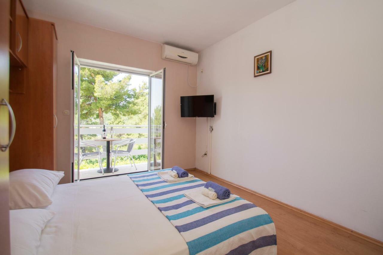Vita Apartments Zrnovo Exterior photo