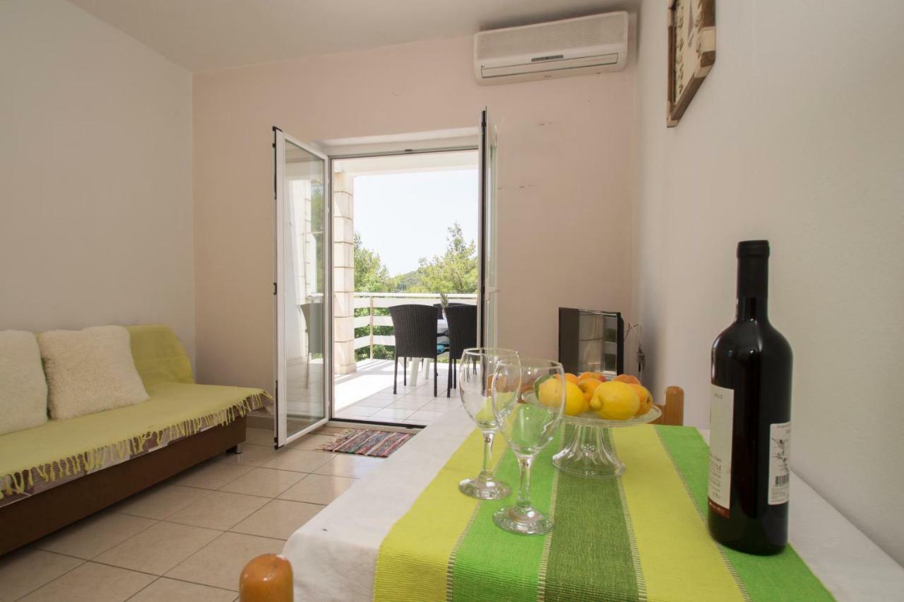 Vita Apartments Zrnovo Exterior photo